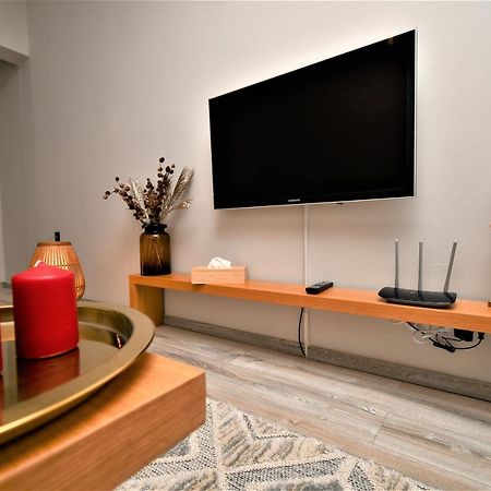 Central Cozy Apartment Ioannina Bagian luar foto