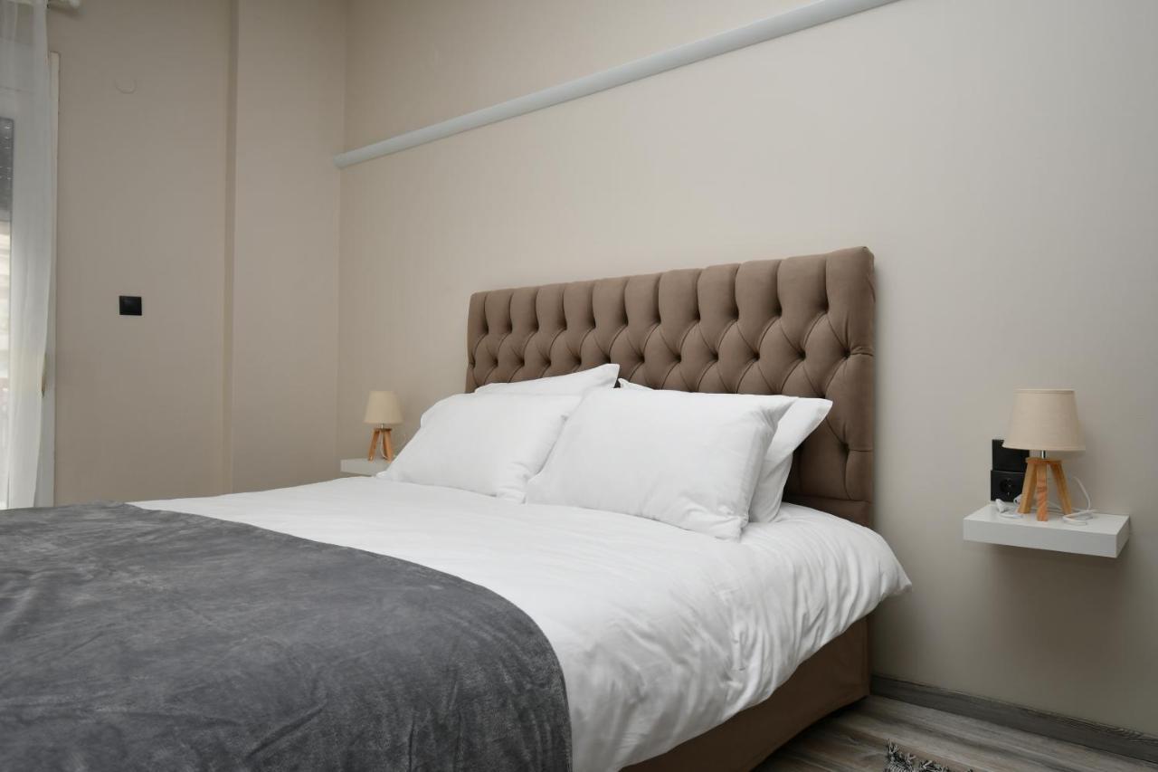 Central Cozy Apartment Ioannina Bagian luar foto