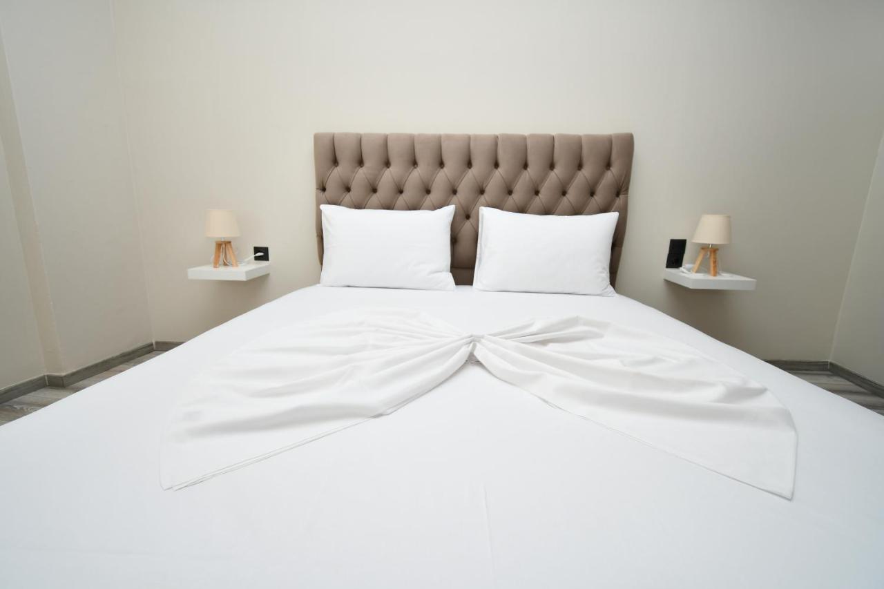 Central Cozy Apartment Ioannina Bagian luar foto