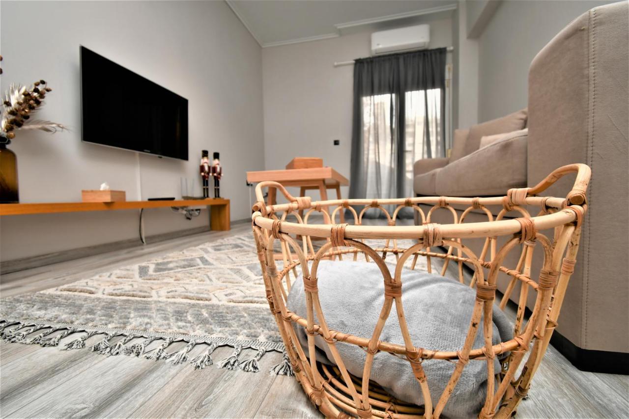 Central Cozy Apartment Ioannina Bagian luar foto