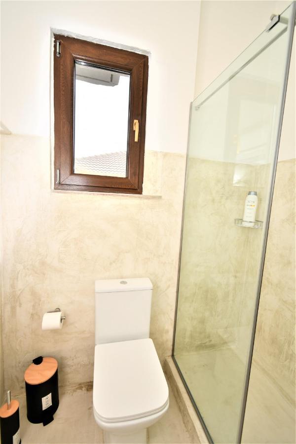 Central Cozy Apartment Ioannina Bagian luar foto